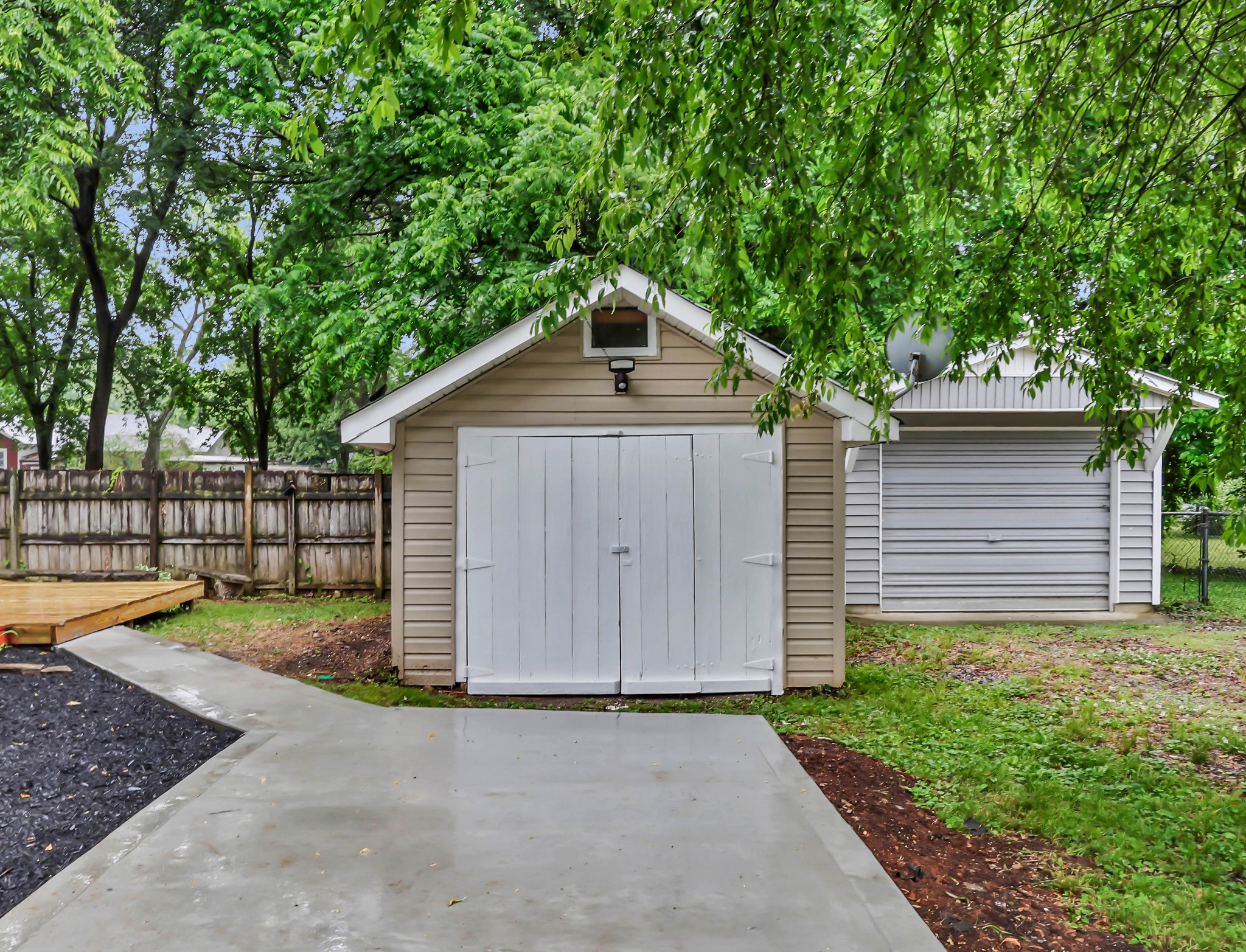 110 E Mcknight Dr Property Photo 38