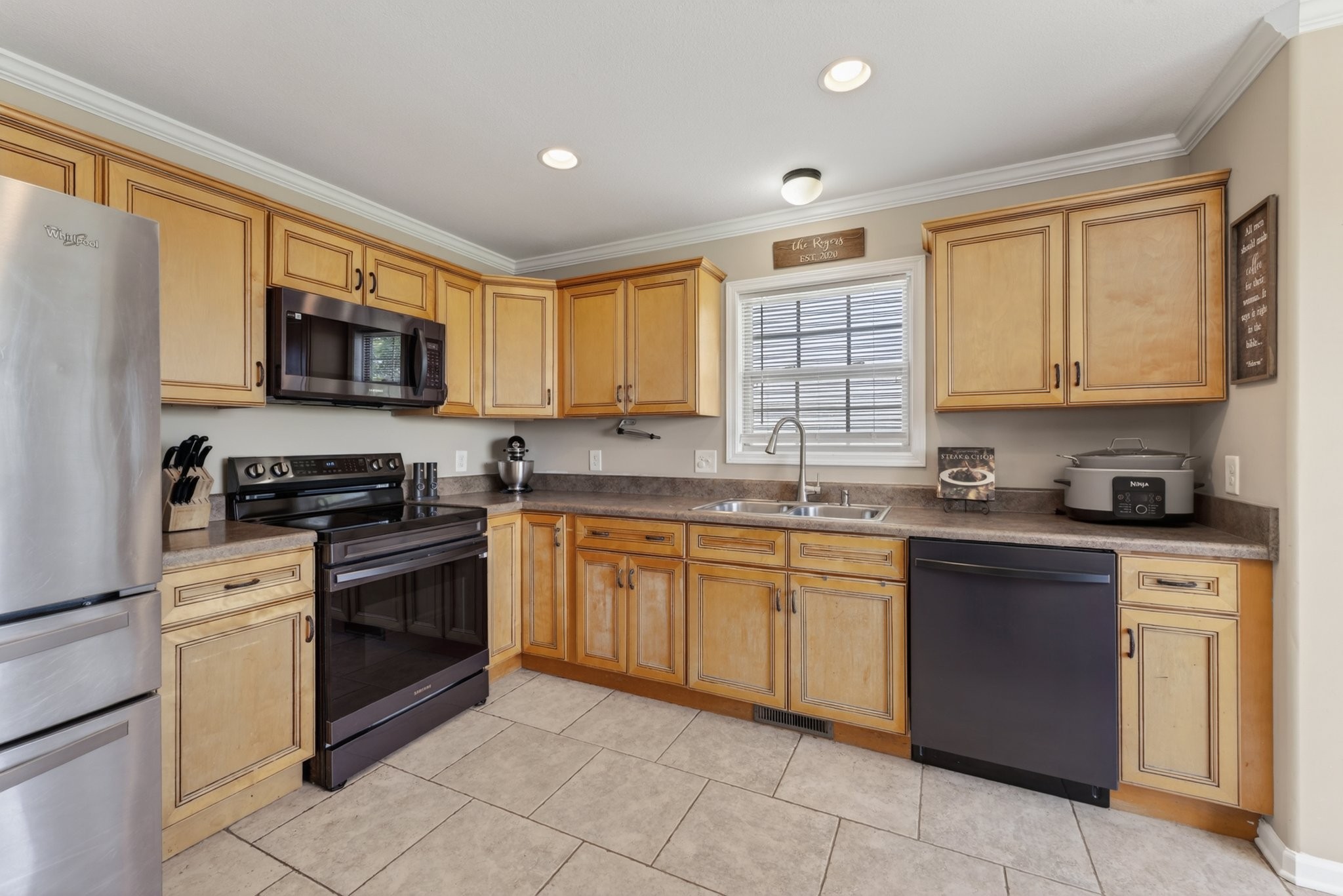 3472 Melrose Dr Property Photo 14