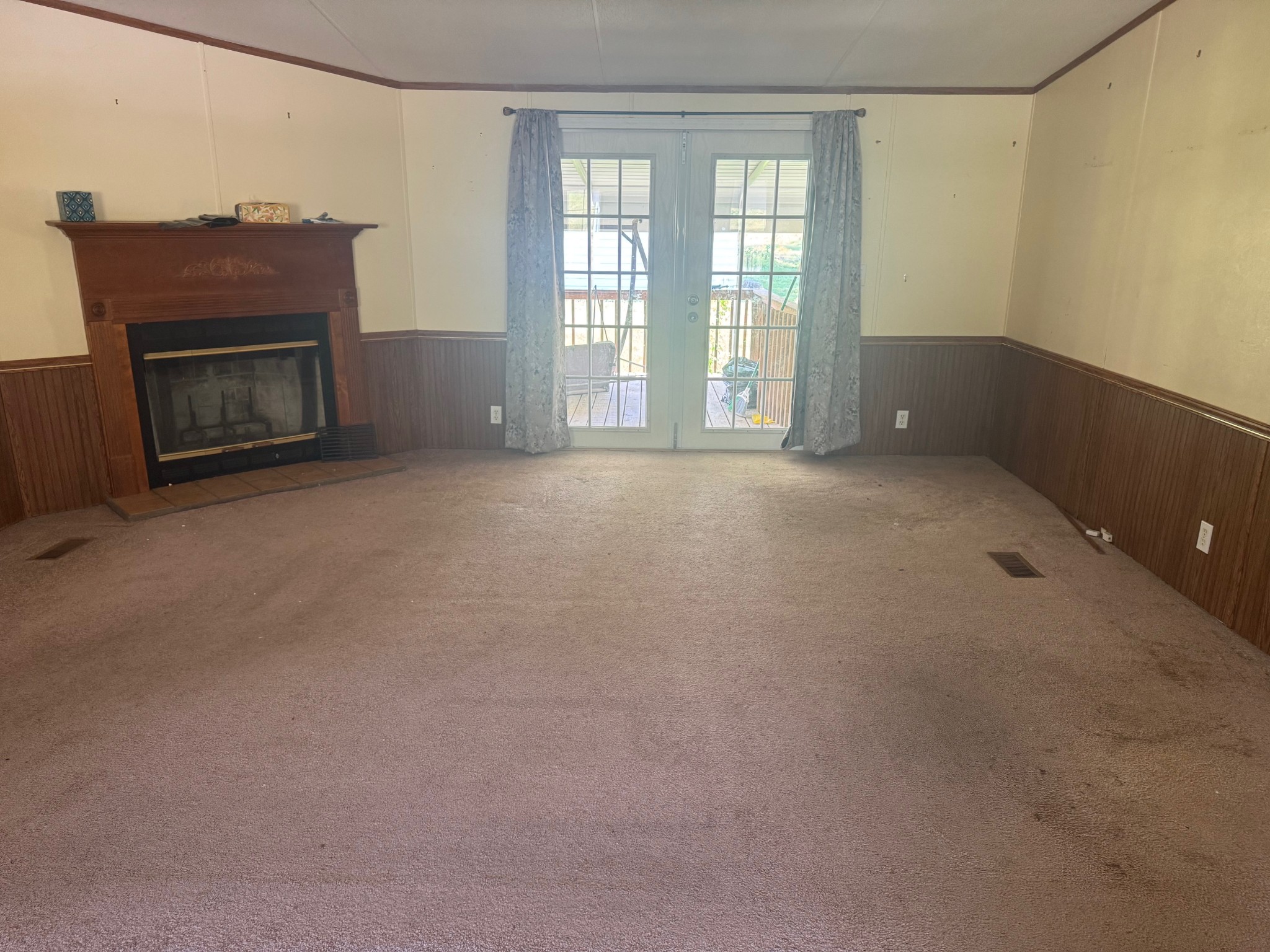 187 Dyke St, E Property Photo 2