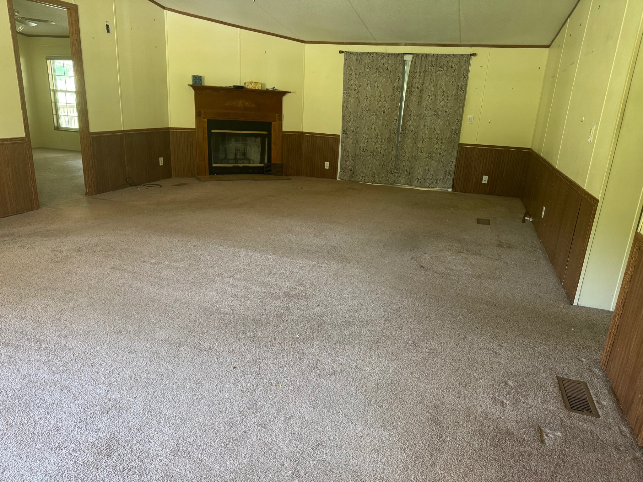 187 Dyke St, E Property Photo 4