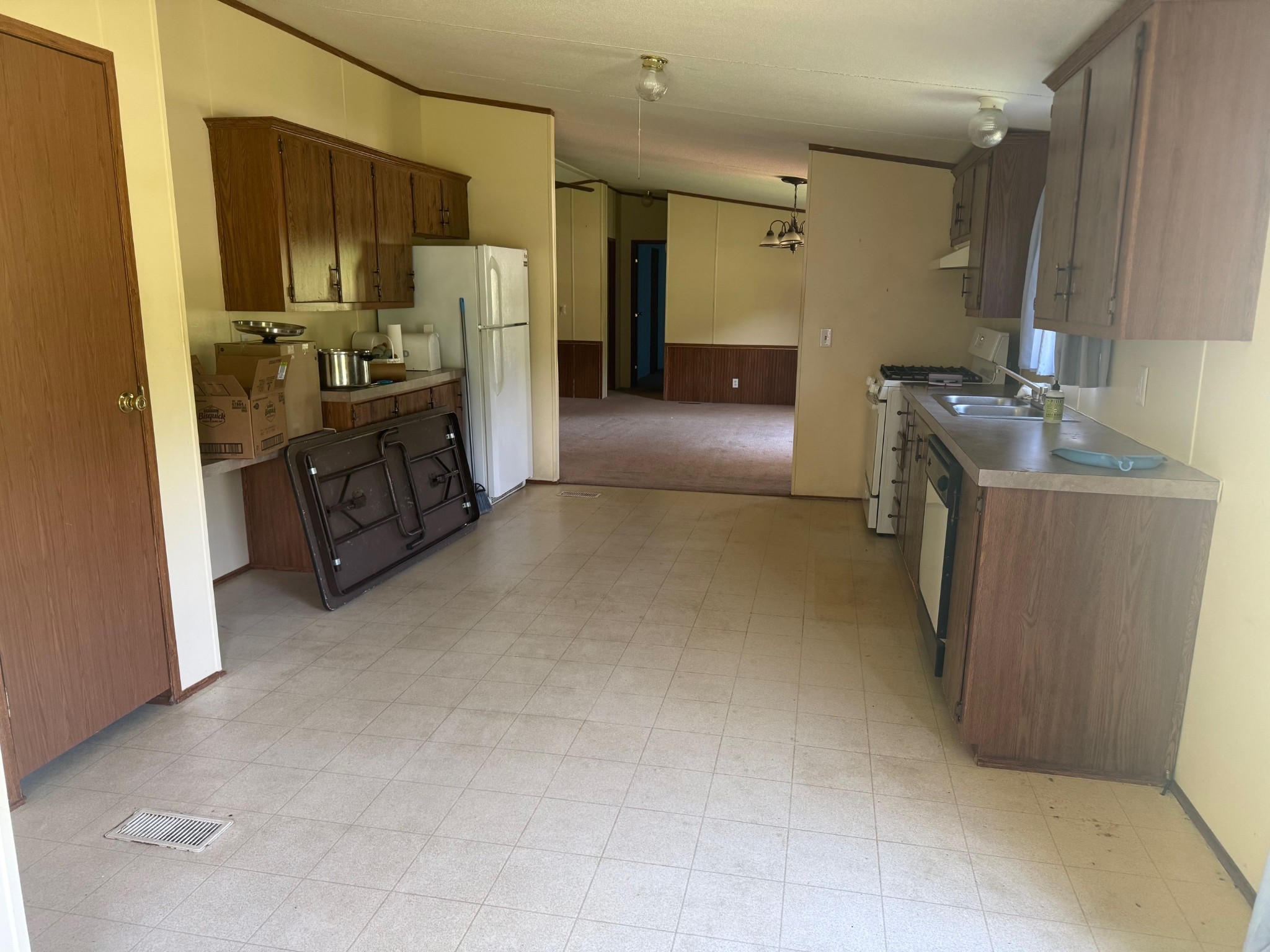187 Dyke St, E Property Photo 5