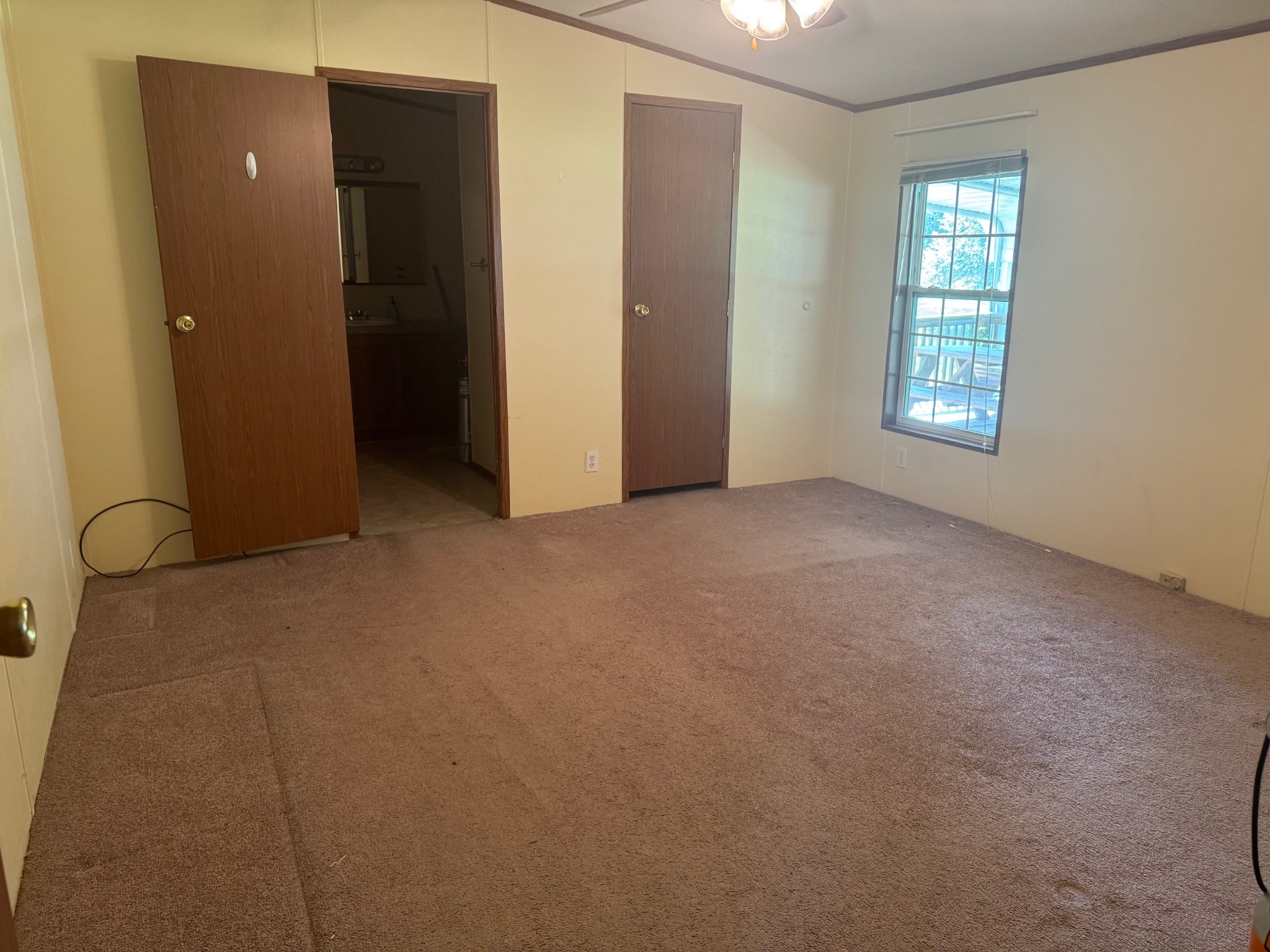 187 Dyke St, E Property Photo 15