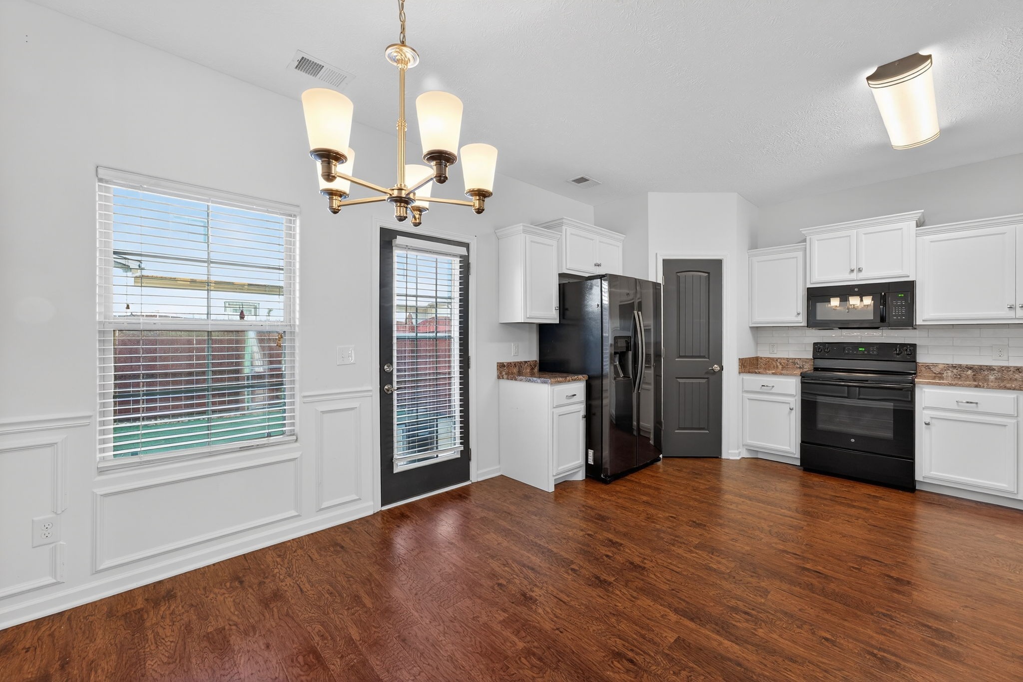 5326 Dan Post Way Property Photo 7
