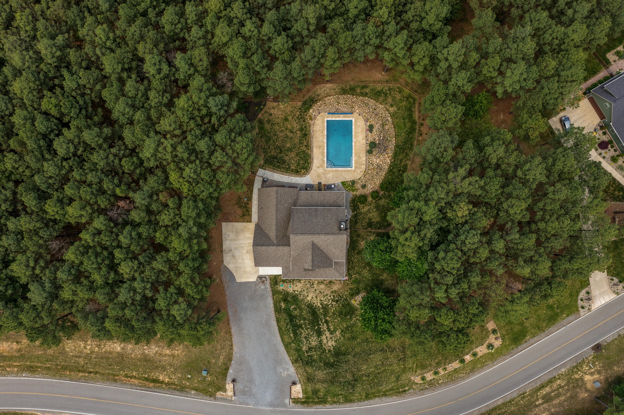2485 River Bluffs Drive Property Photo 6