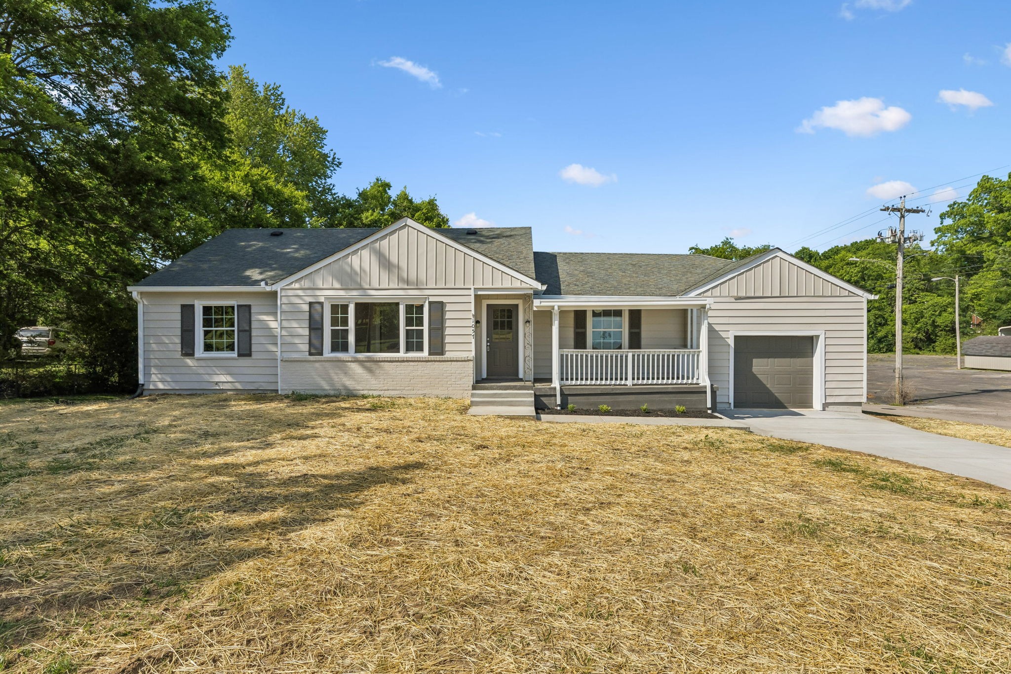 1057 Mapleash Ave Property Photo 1