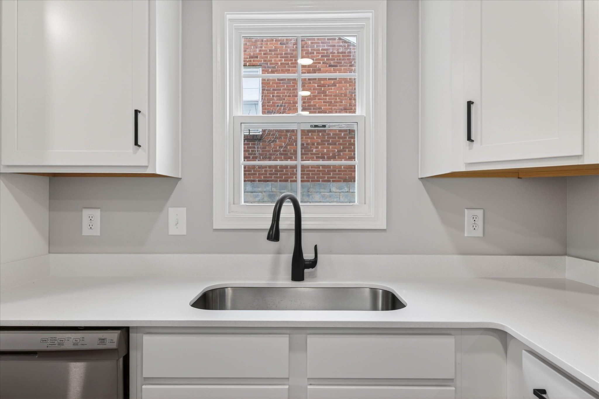 221 Clearview Dr Property Photo 11