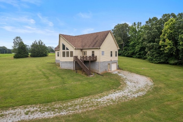 4664 New Cut Rd Property Photo 3