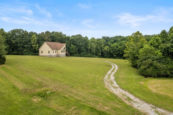 4664 New Cut Rd Property Photo 4