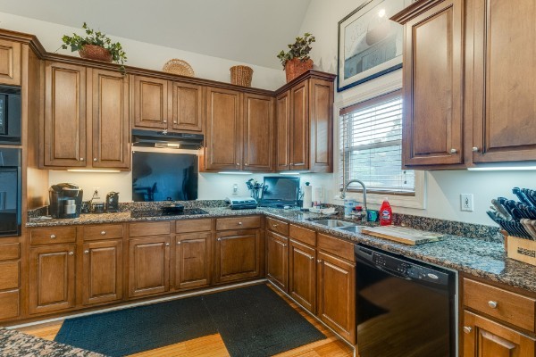 4664 New Cut Rd Property Photo 7