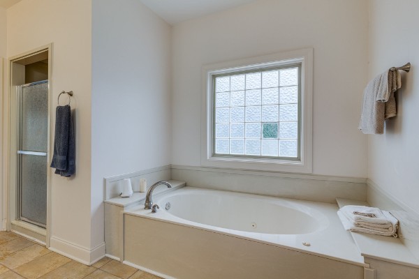 4664 New Cut Rd Property Photo 13