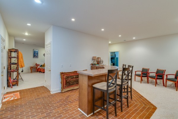 4664 New Cut Rd Property Photo 18