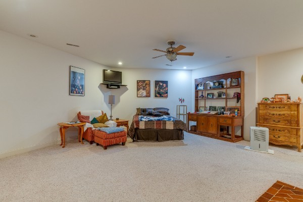 4664 New Cut Rd Property Photo 28