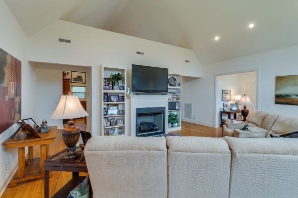 4664 New Cut Rd Property Photo 31