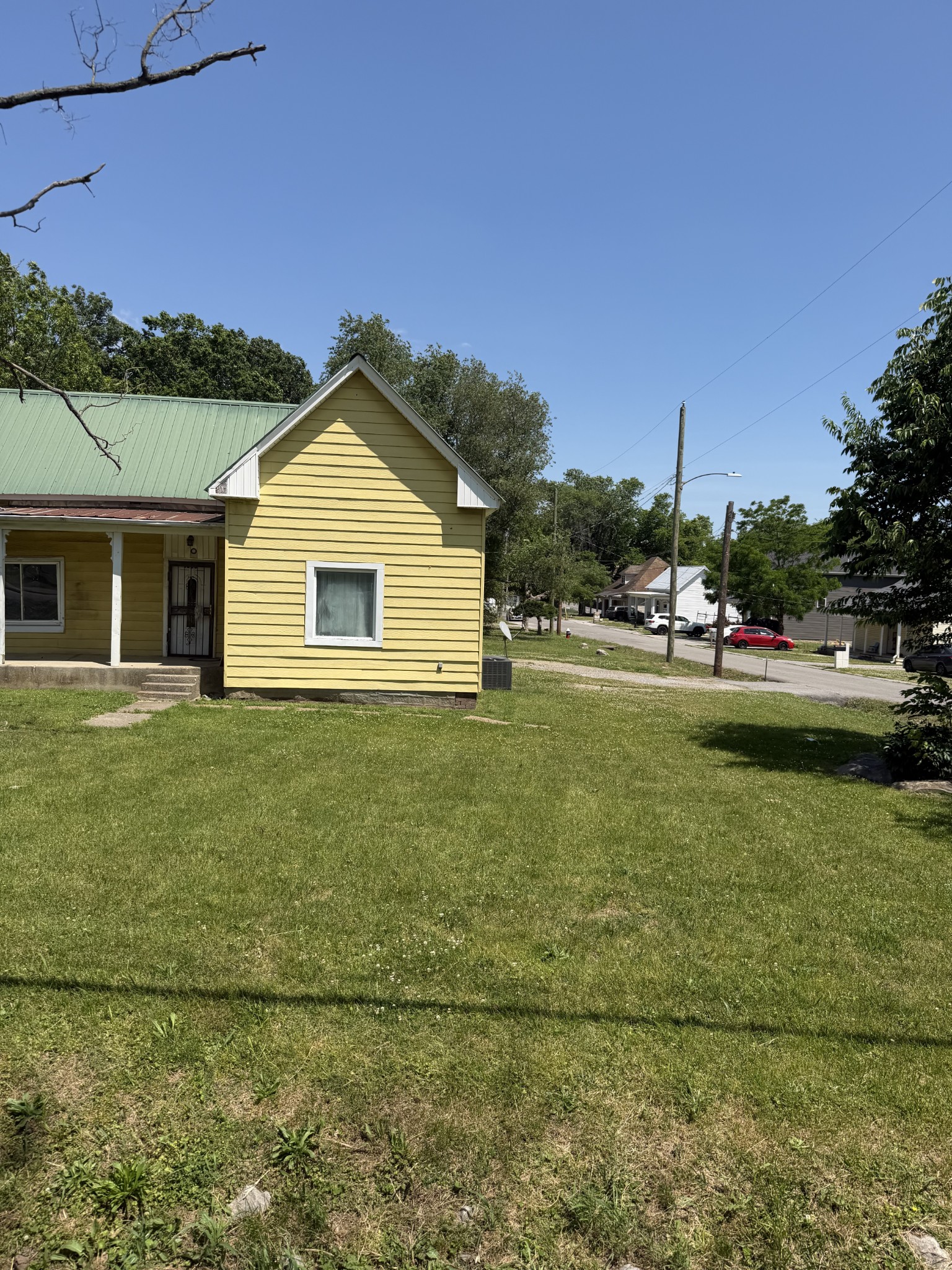 1508 S Main St Property Photo 3