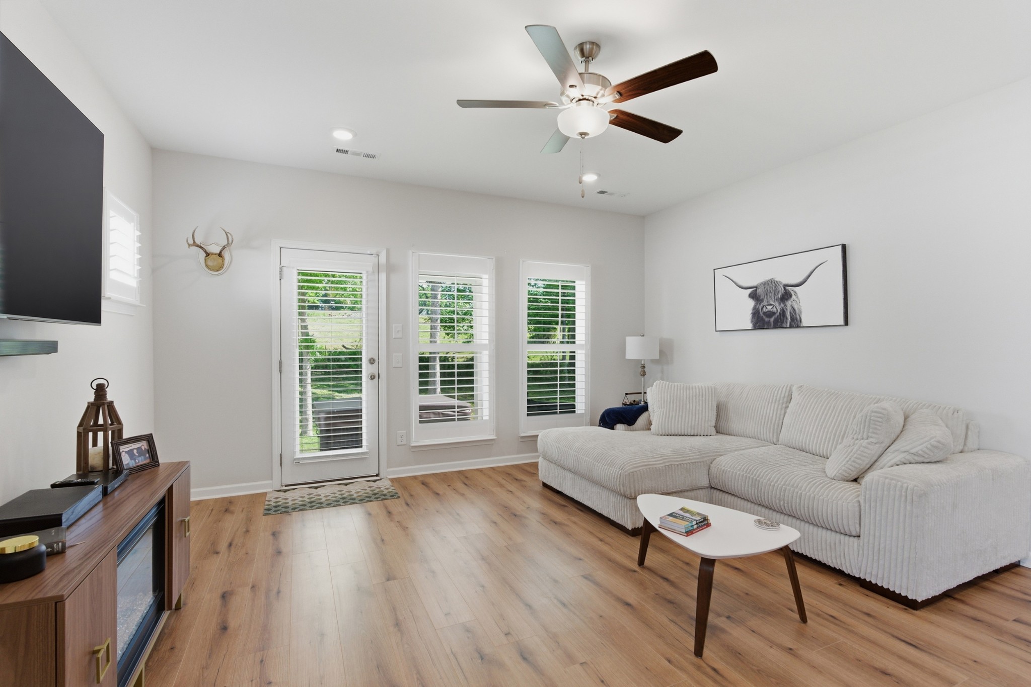 7143 Pepper Tree Cir Property Photo 12