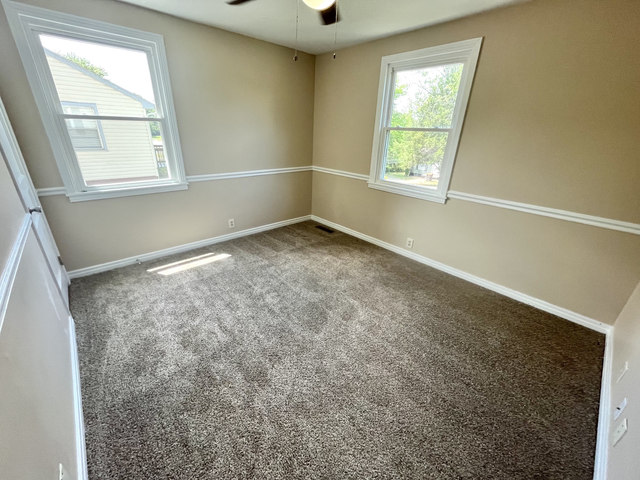 24 Maple St Property Photo 8