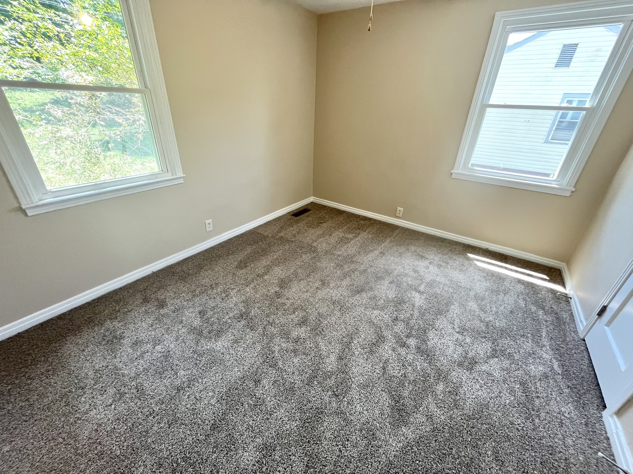 24 Maple St Property Photo 10