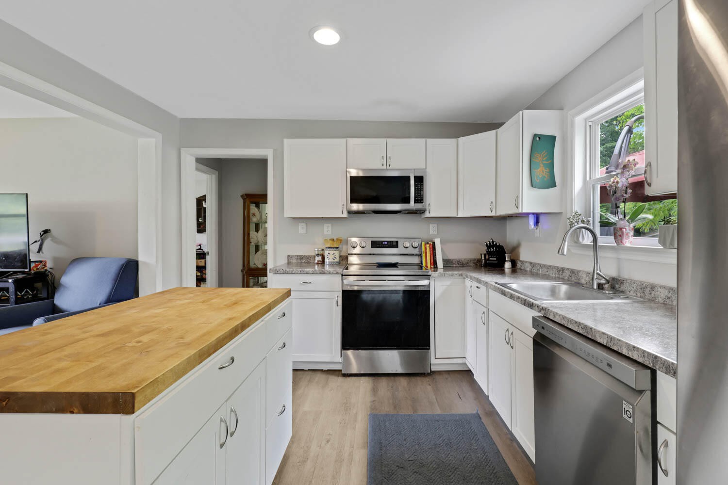 39 Fine Street Property Photo 7
