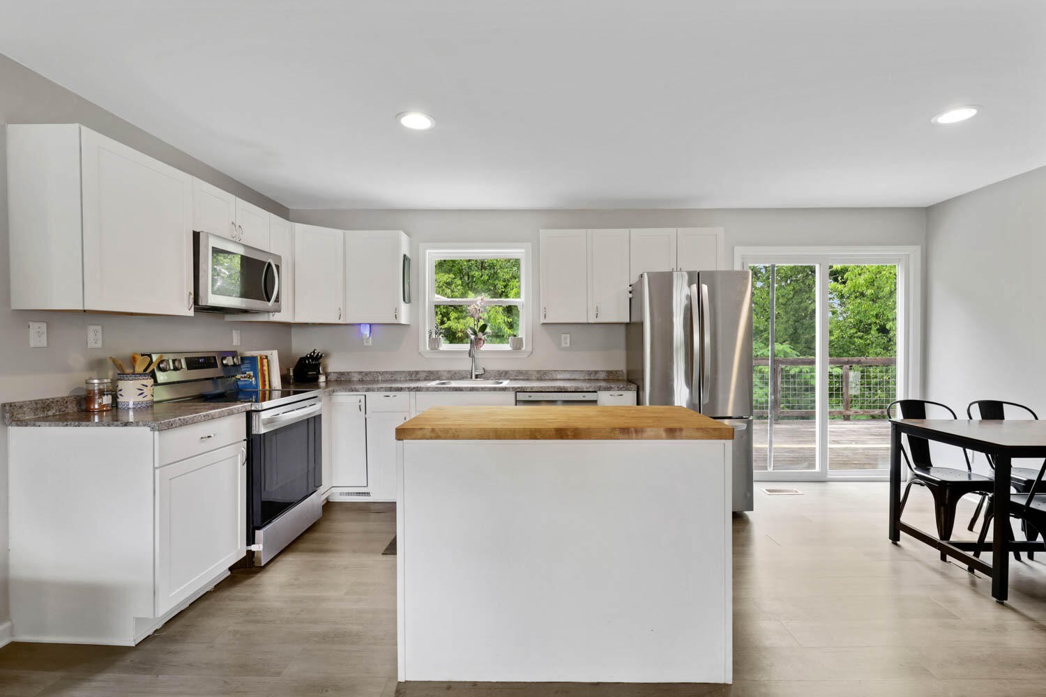 39 Fine Street Property Photo 8