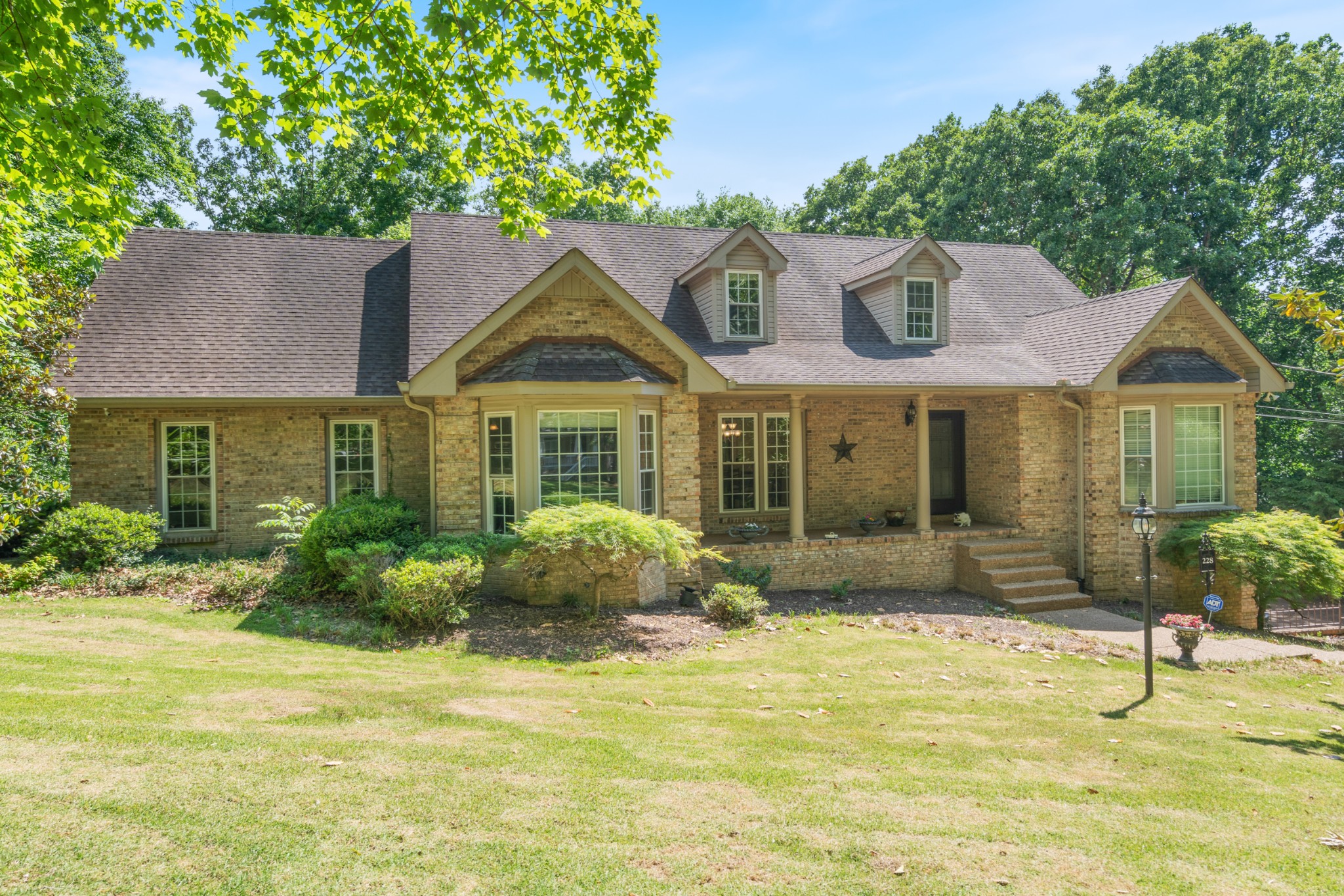 228 Druid Hills Dr Property Photo 1