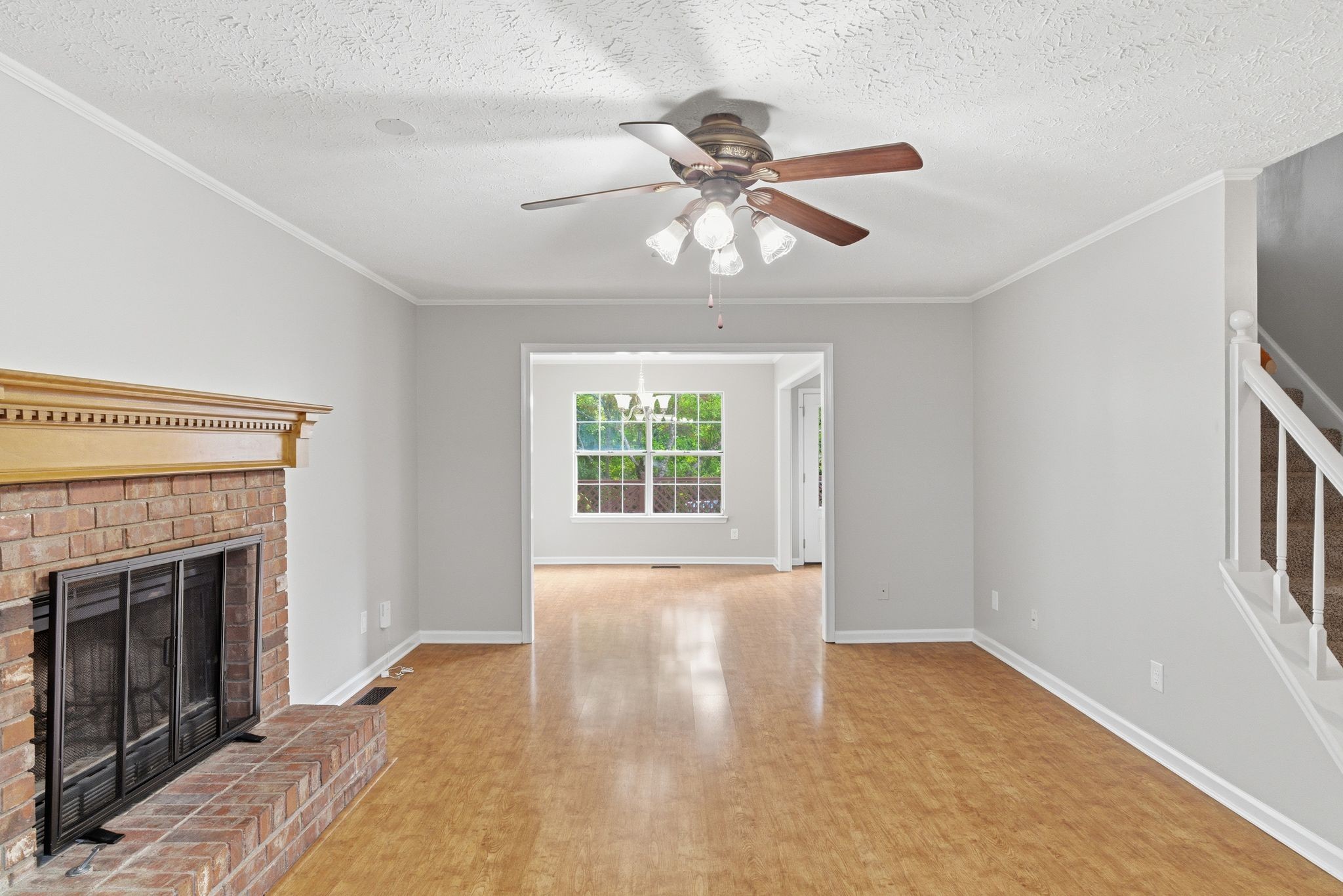 200 Barrington Ct Property Photo 4