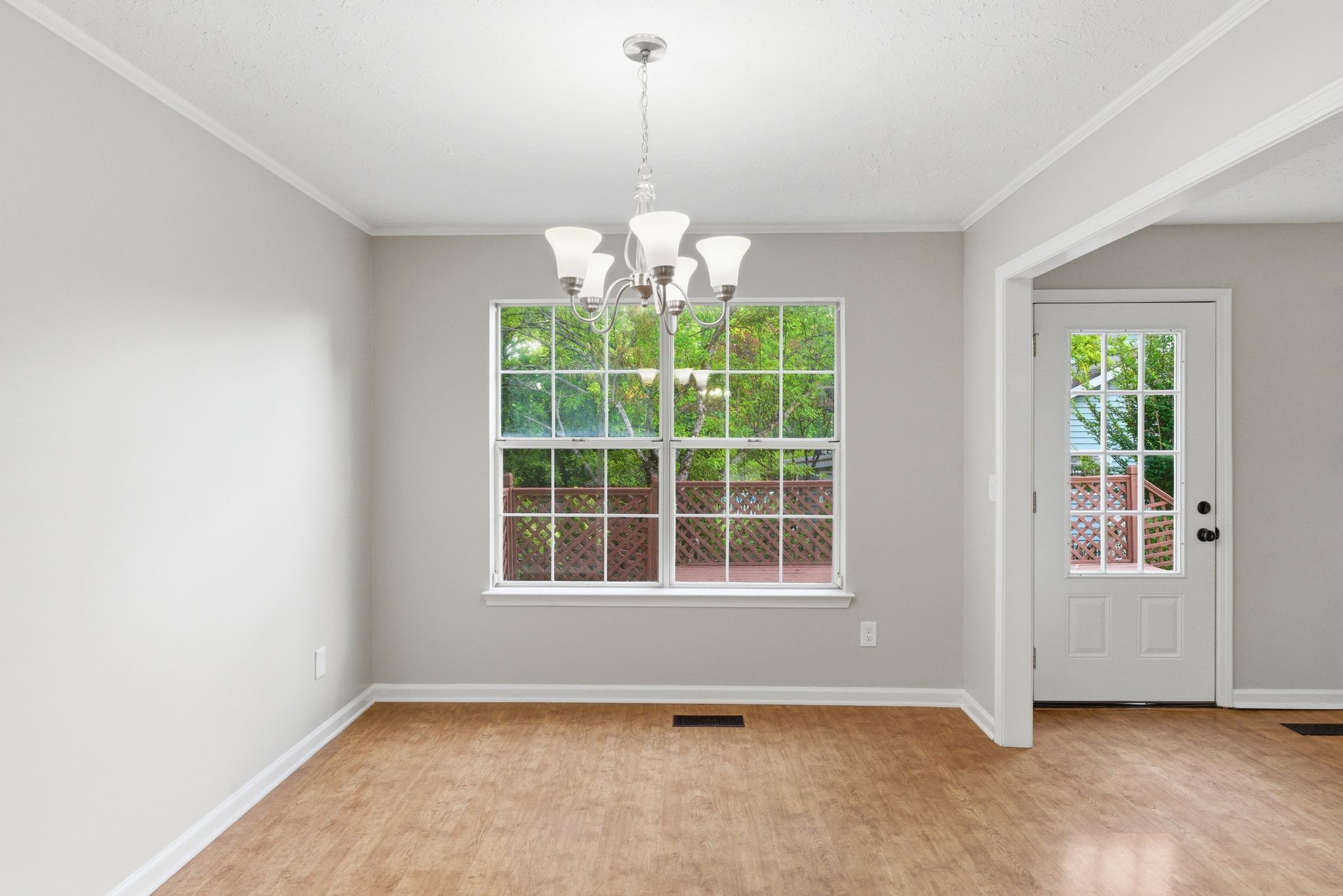 200 Barrington Ct Property Photo 13