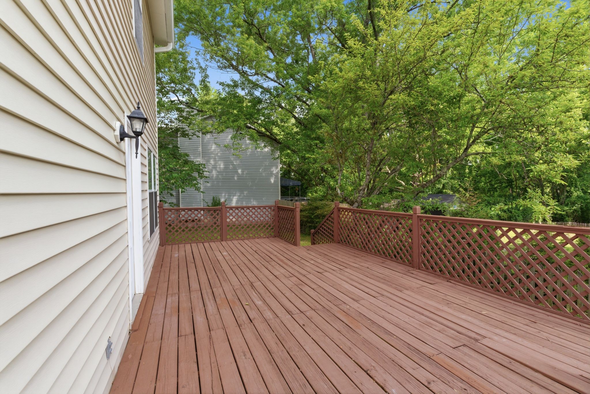 200 Barrington Ct Property Photo 14