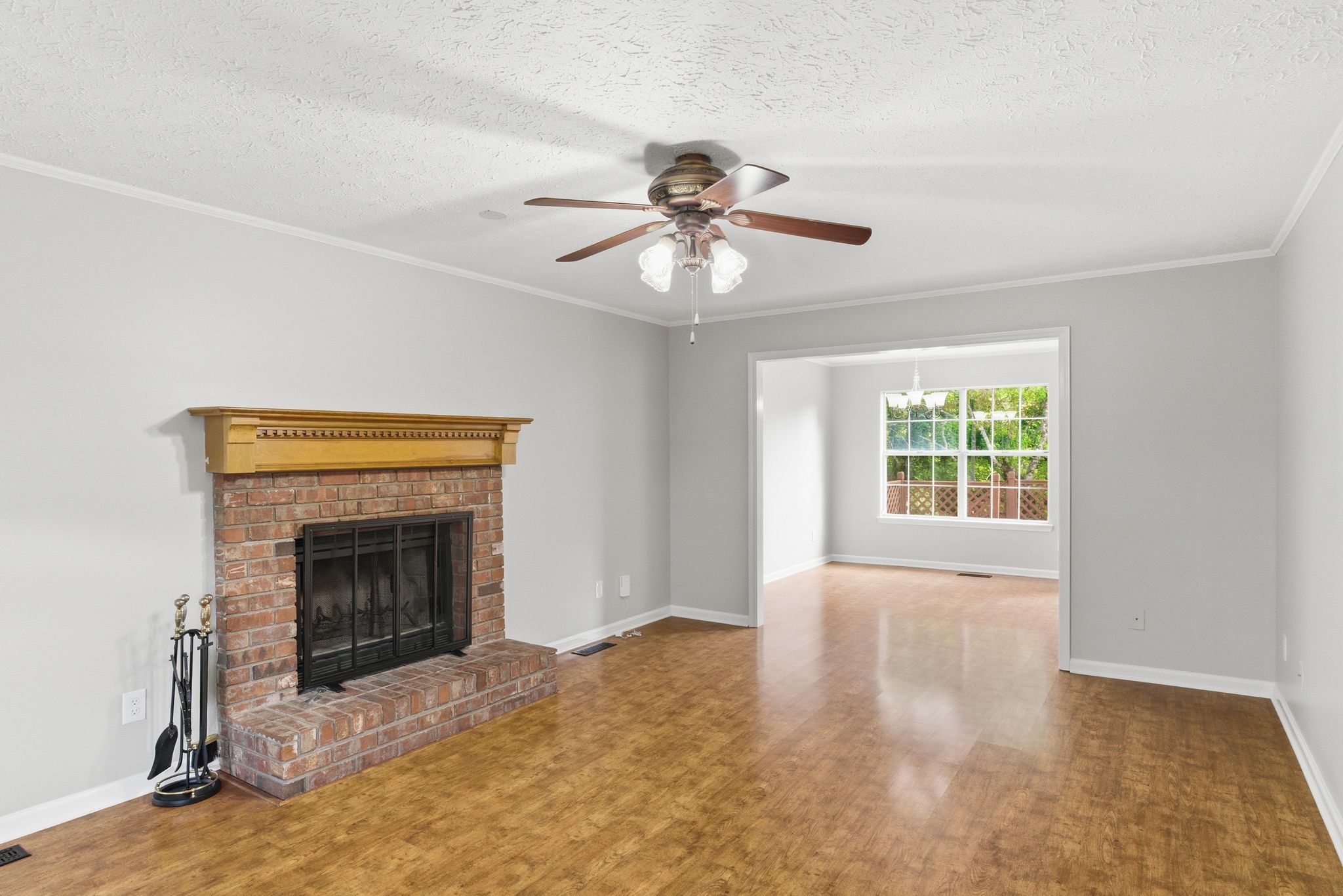 200 Barrington Ct Property Photo 15