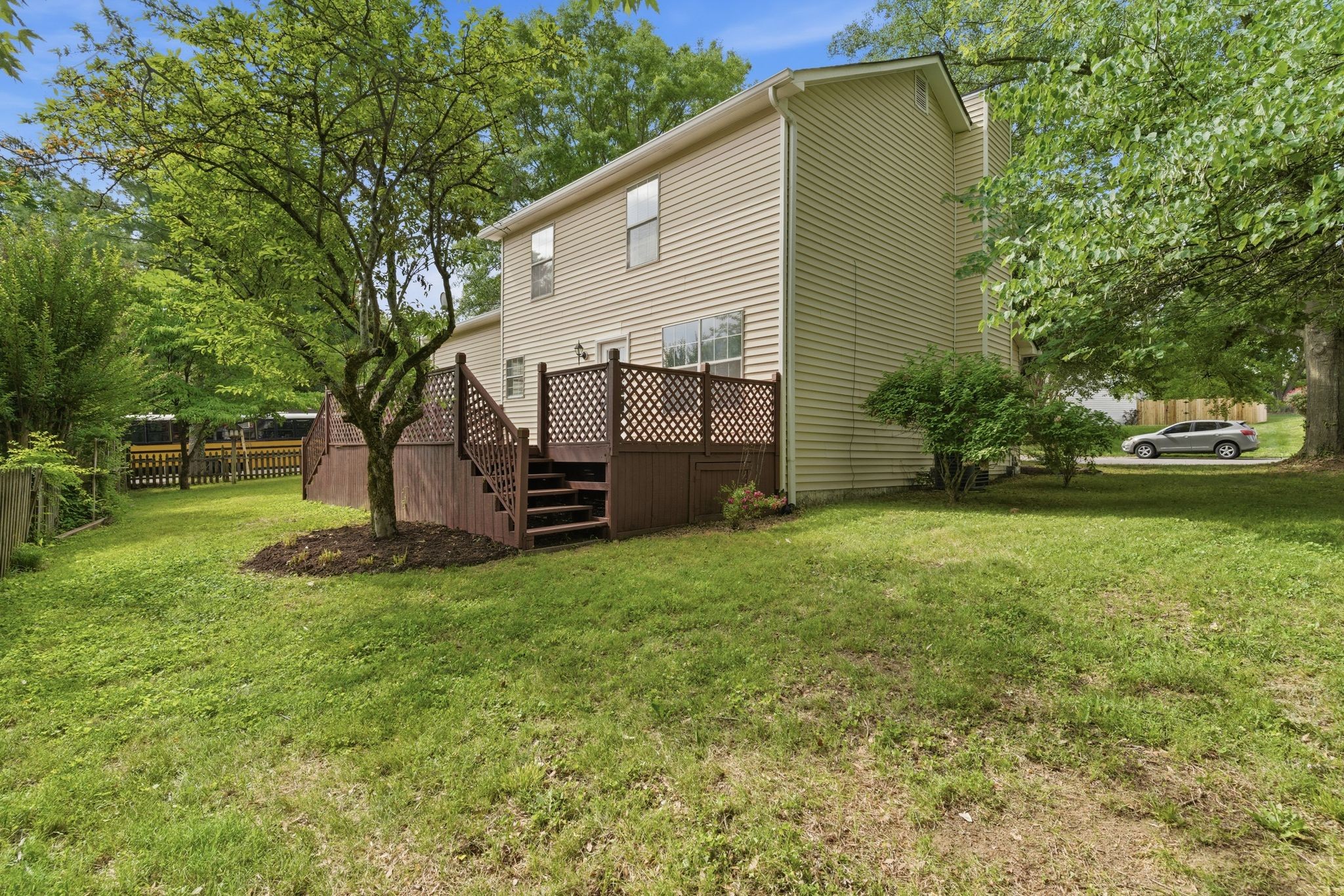 200 Barrington Ct Property Photo 20