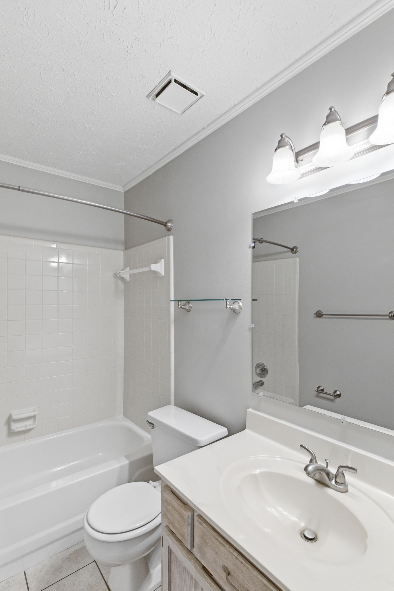200 Barrington Ct Property Photo 21
