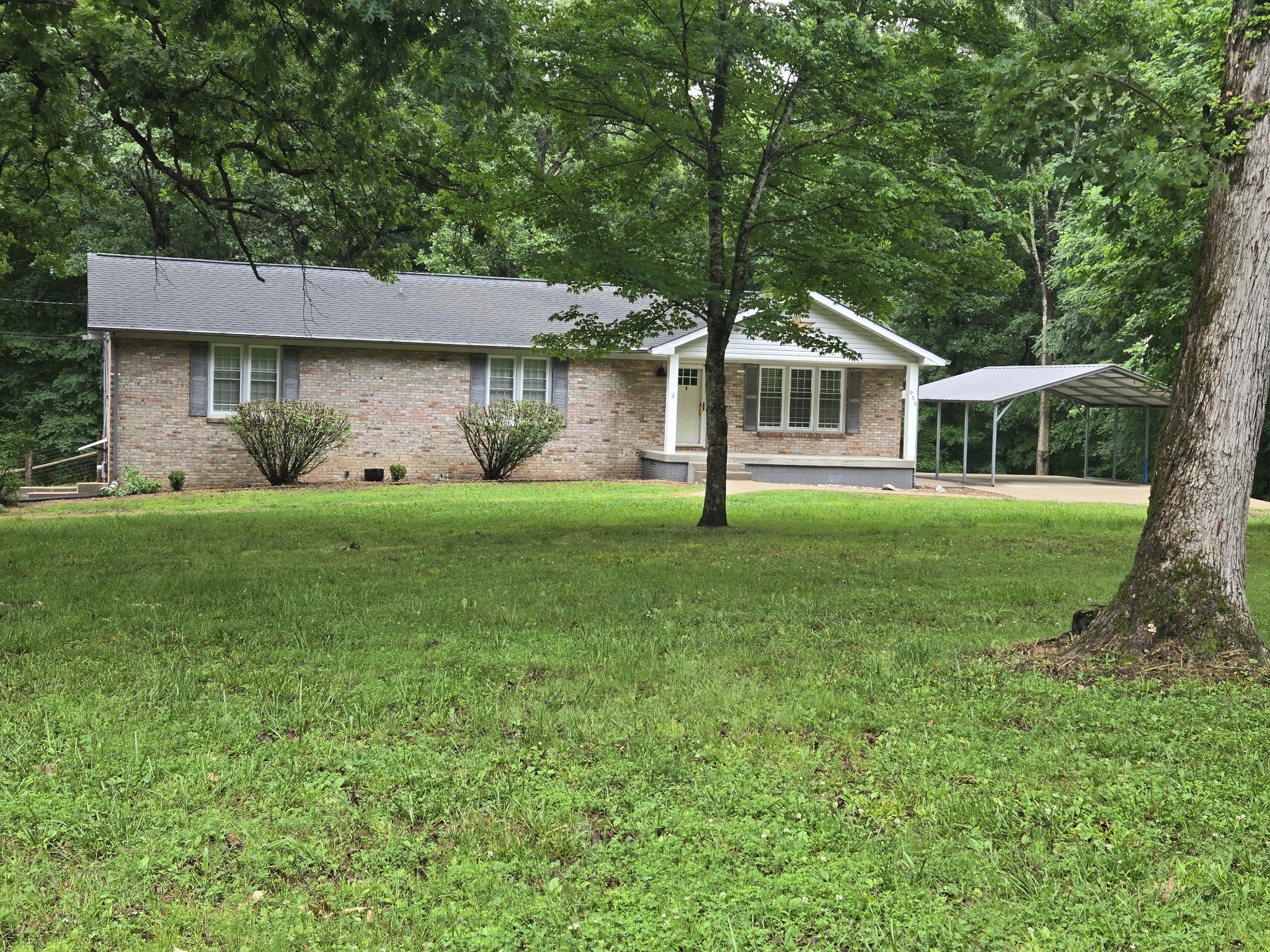955 Dogwood Dr Property Photo 1