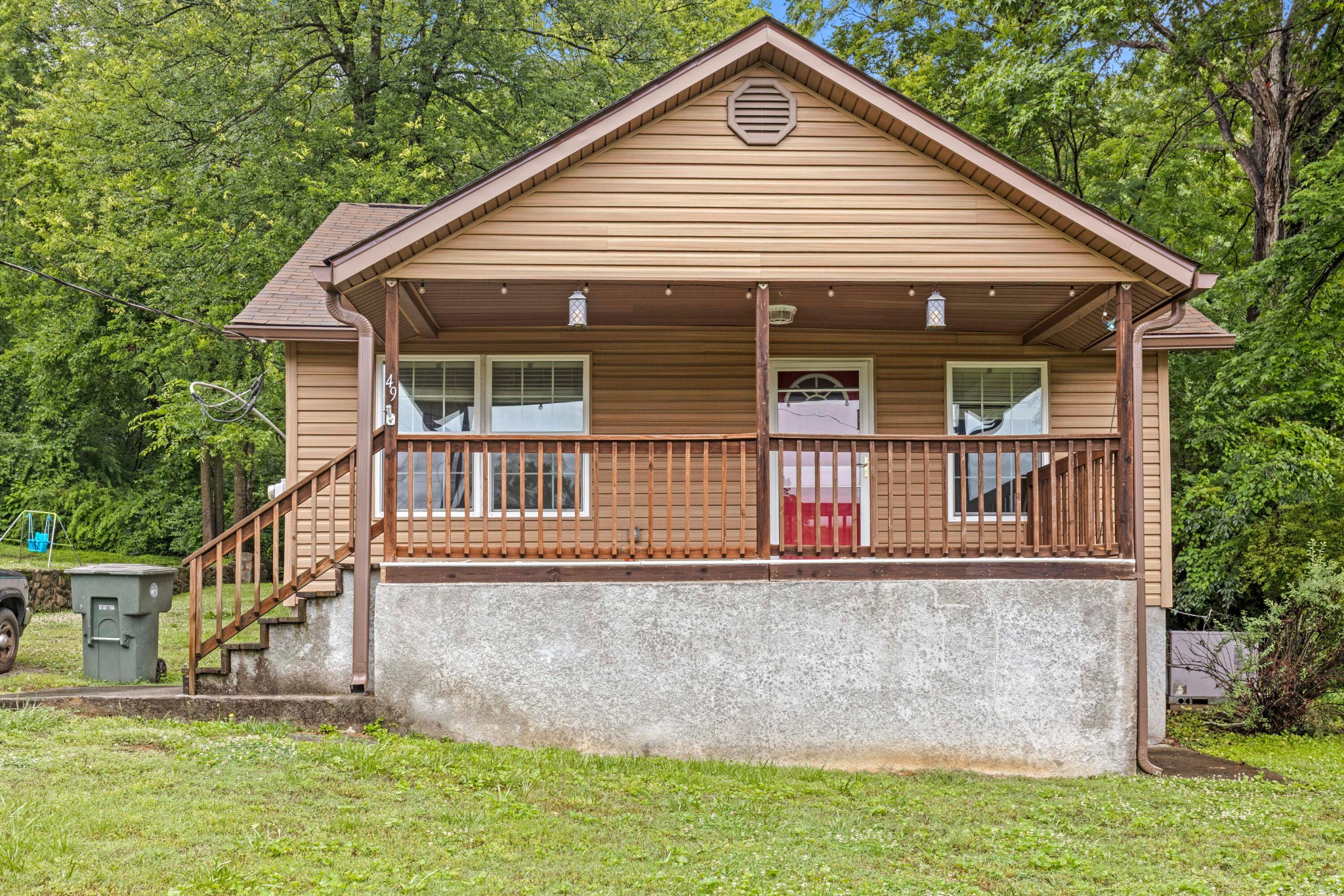 49 Hemlock Circle Property Photo 1