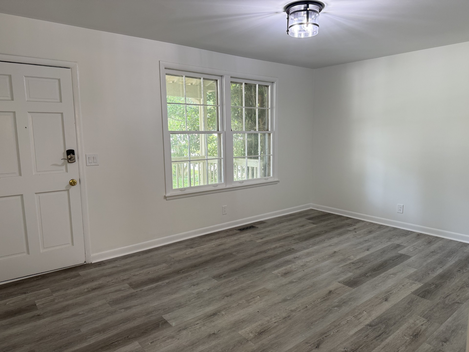 5055 Mclendon Dr Property Photo 9
