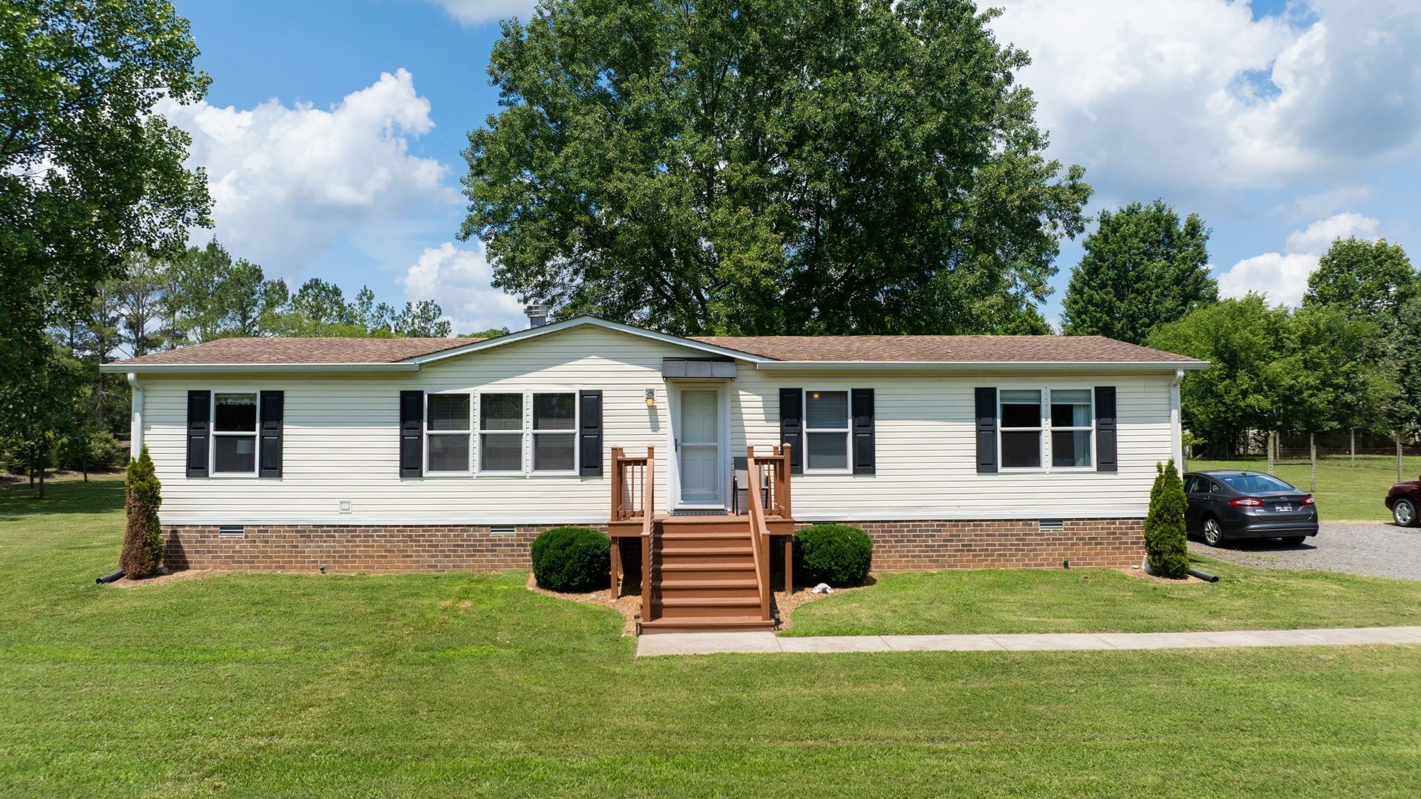 996 Underwood Rd