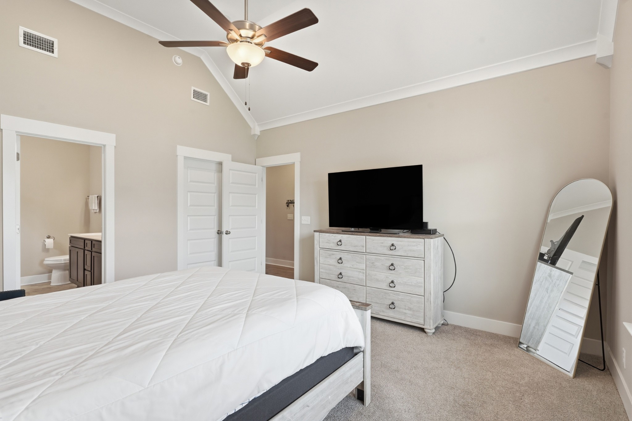 2407 Fig Dr Property Photo 8