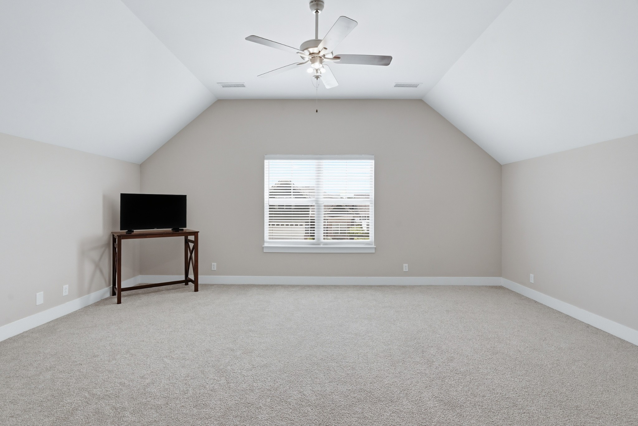 2407 Fig Dr Property Photo 32