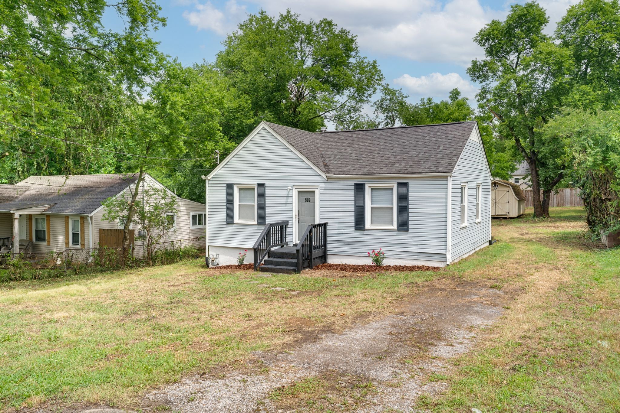 509 Wesley Ave Property Photo 3