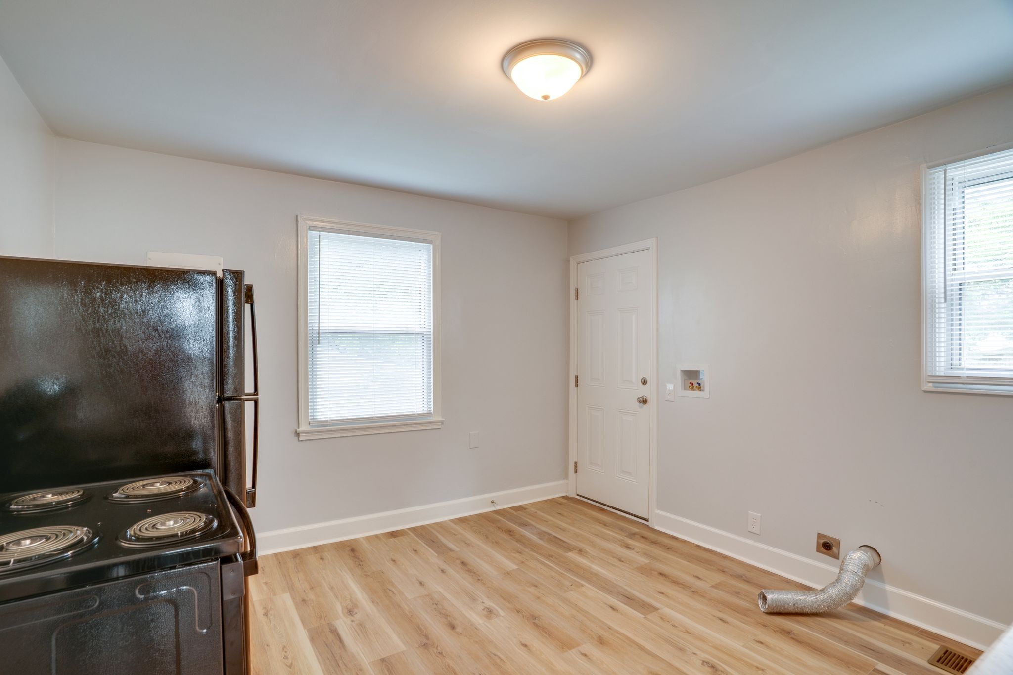 509 Wesley Ave Property Photo 6