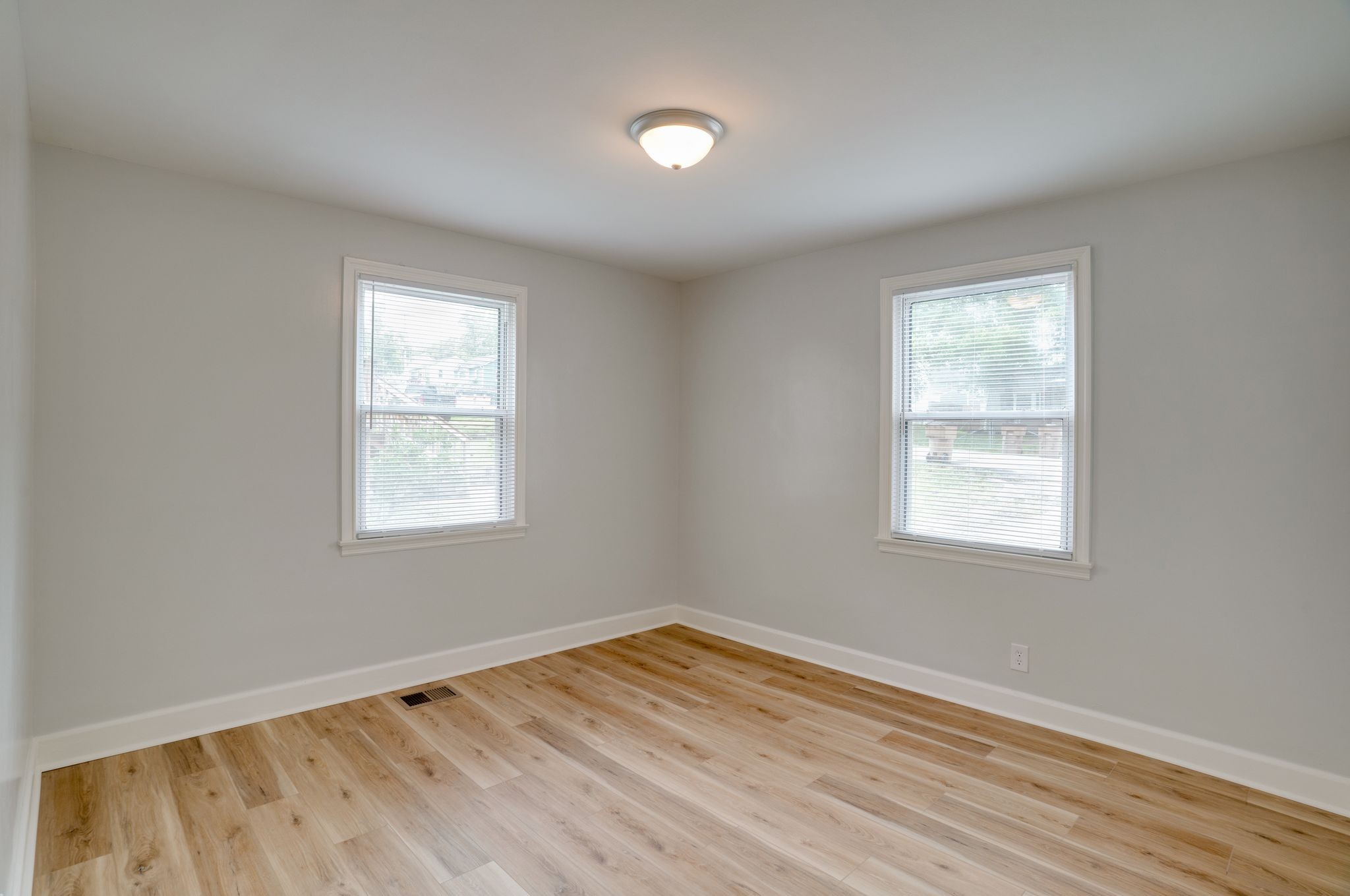 509 Wesley Ave Property Photo 14