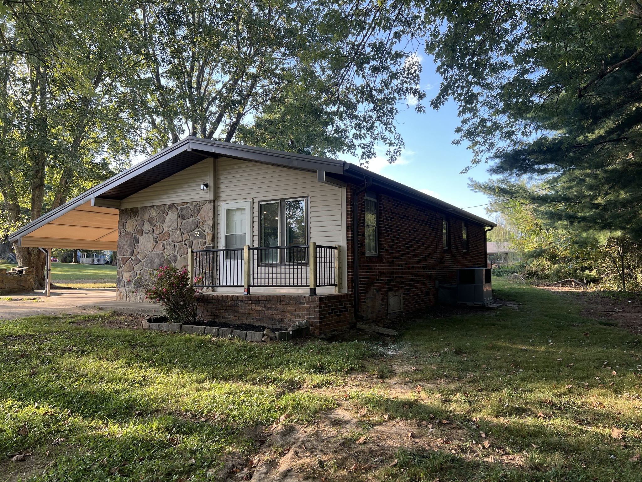 72 Sherwood Vale Cir, Nw Property Photo 3