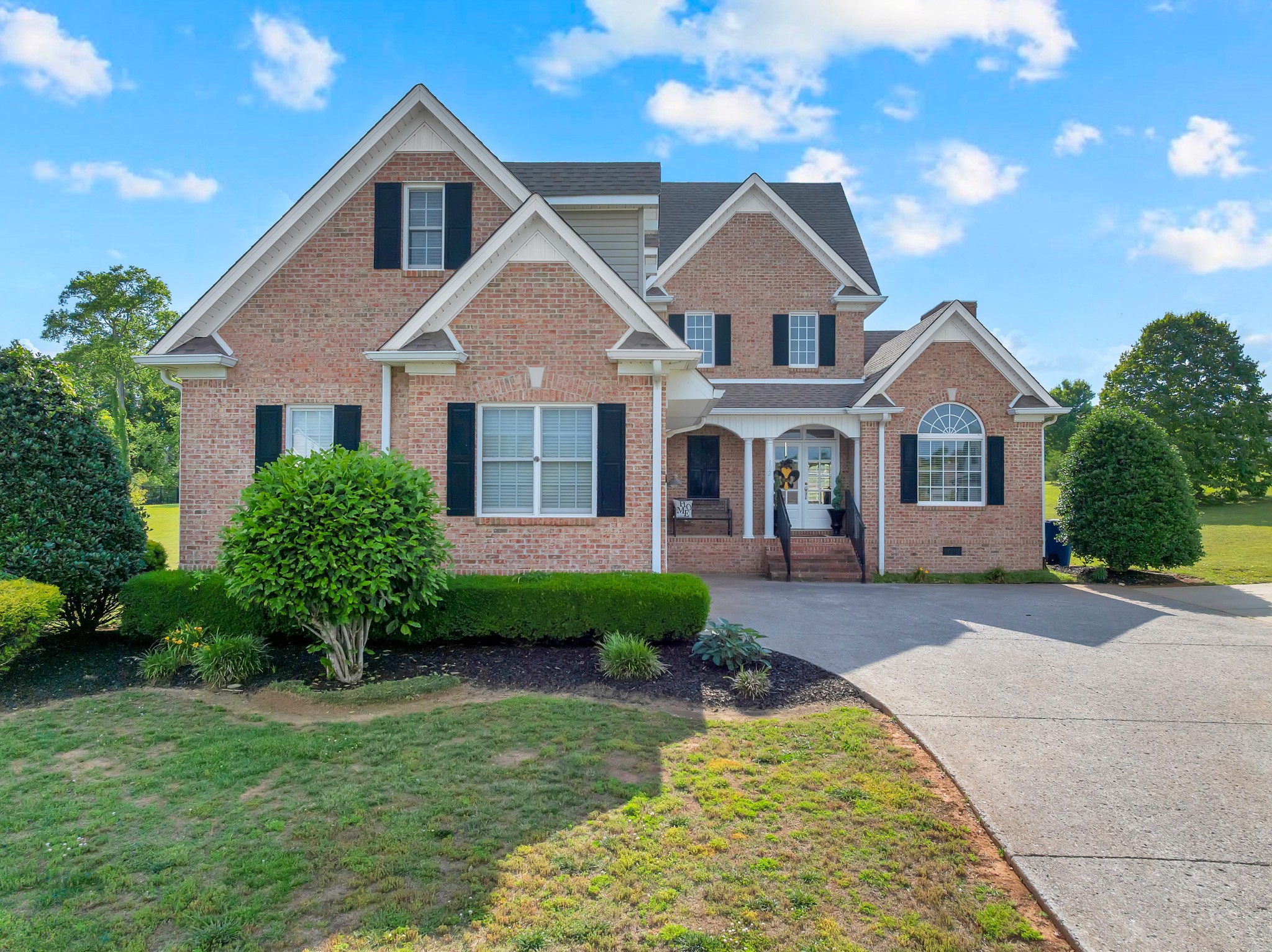 102 Waycross Dr