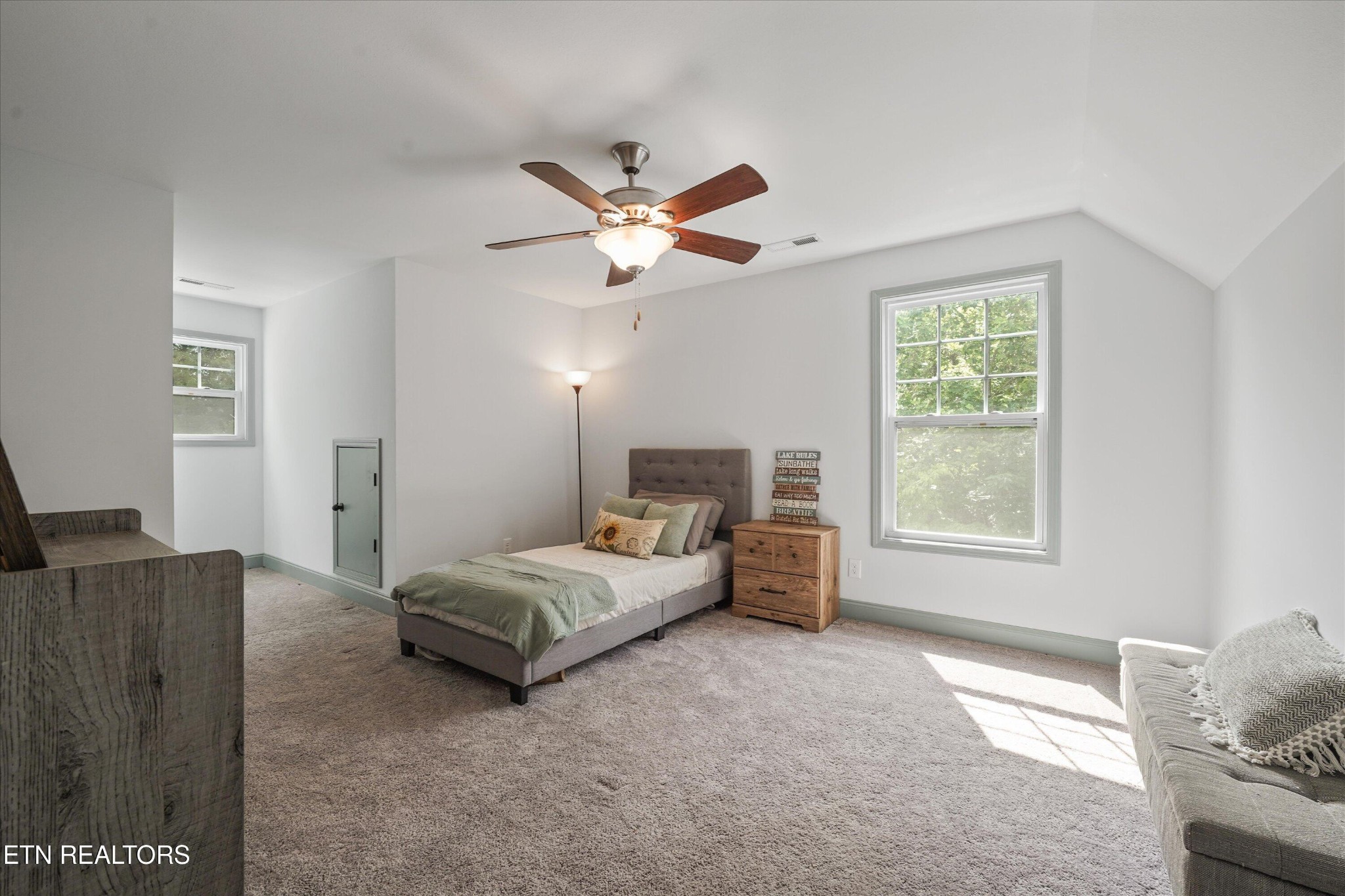 1925 Harbor Lane Property Photo 26