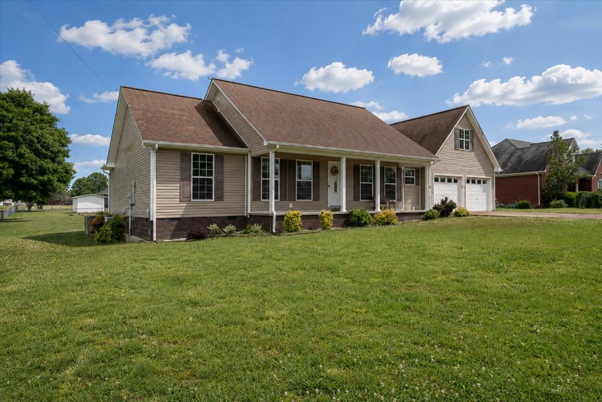 30 Taylor Cir Property Photo 1