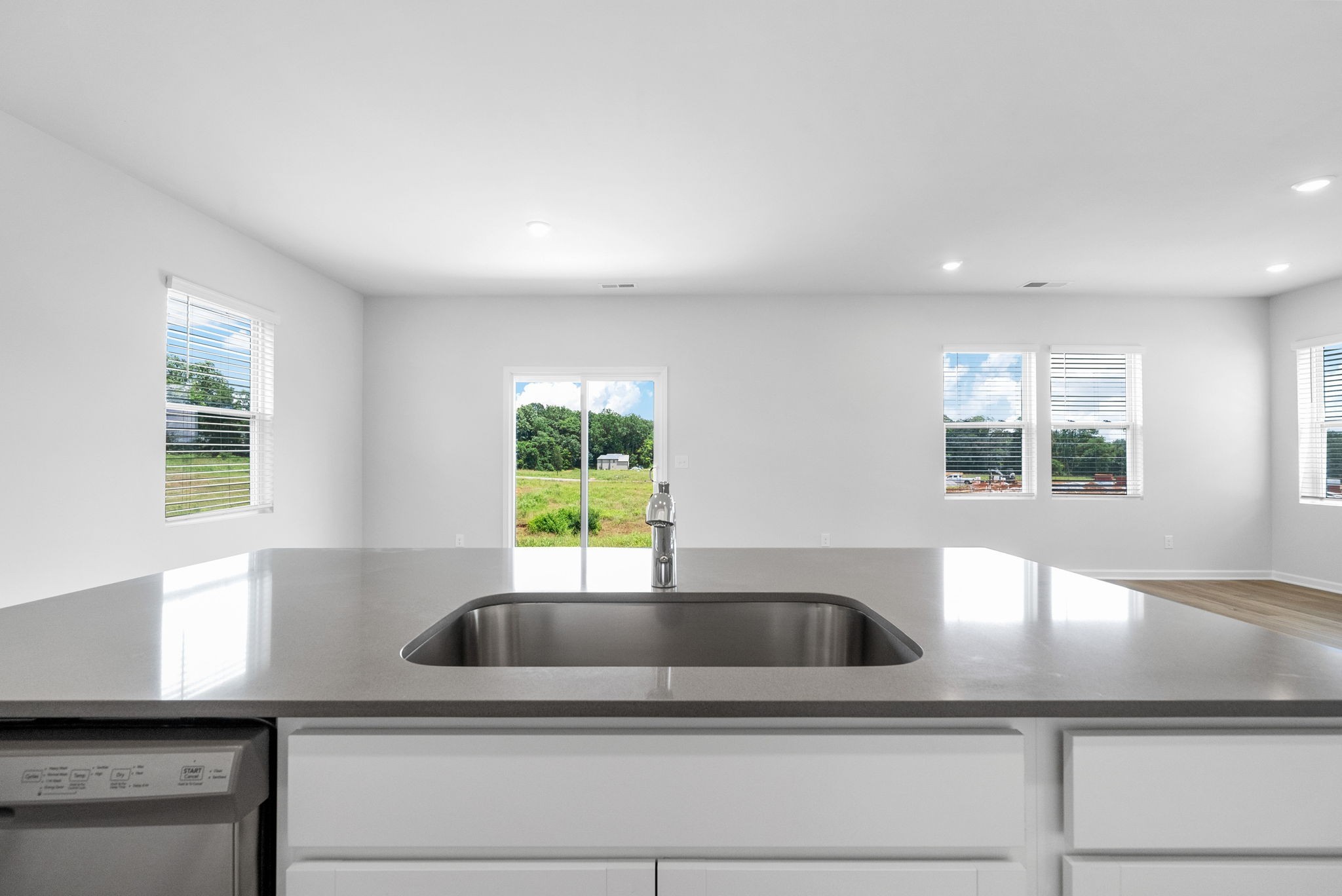 457 Perthshire Loop Property Photo 12