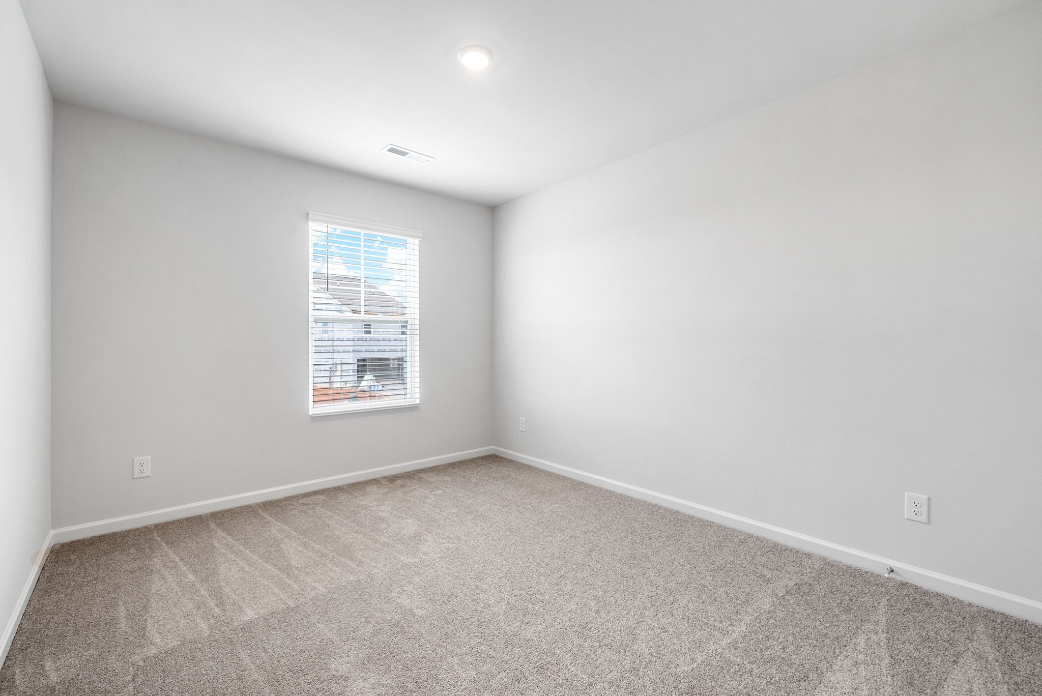 457 Perthshire Loop Property Photo 28