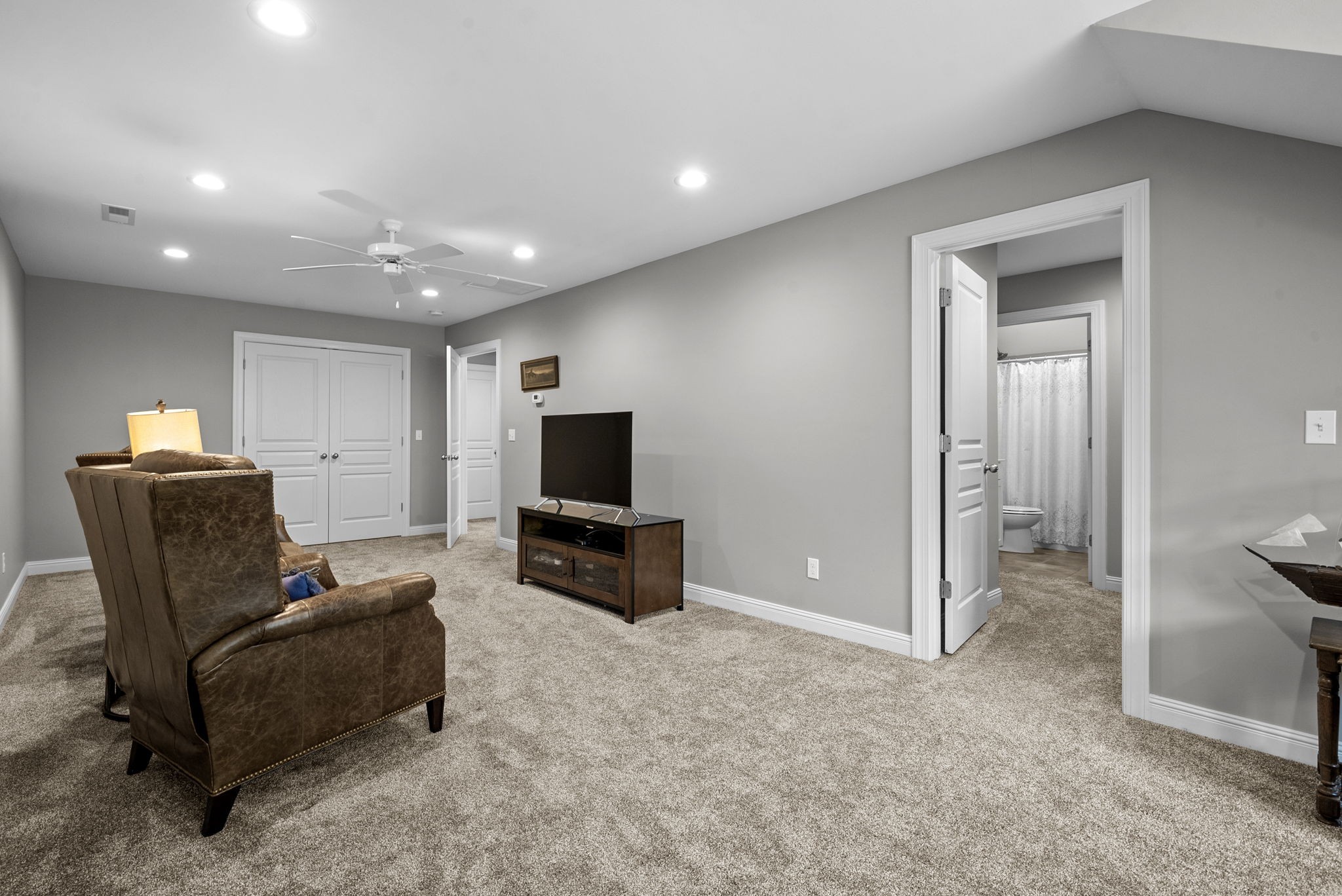111 Sherinton Pl Property Photo 43