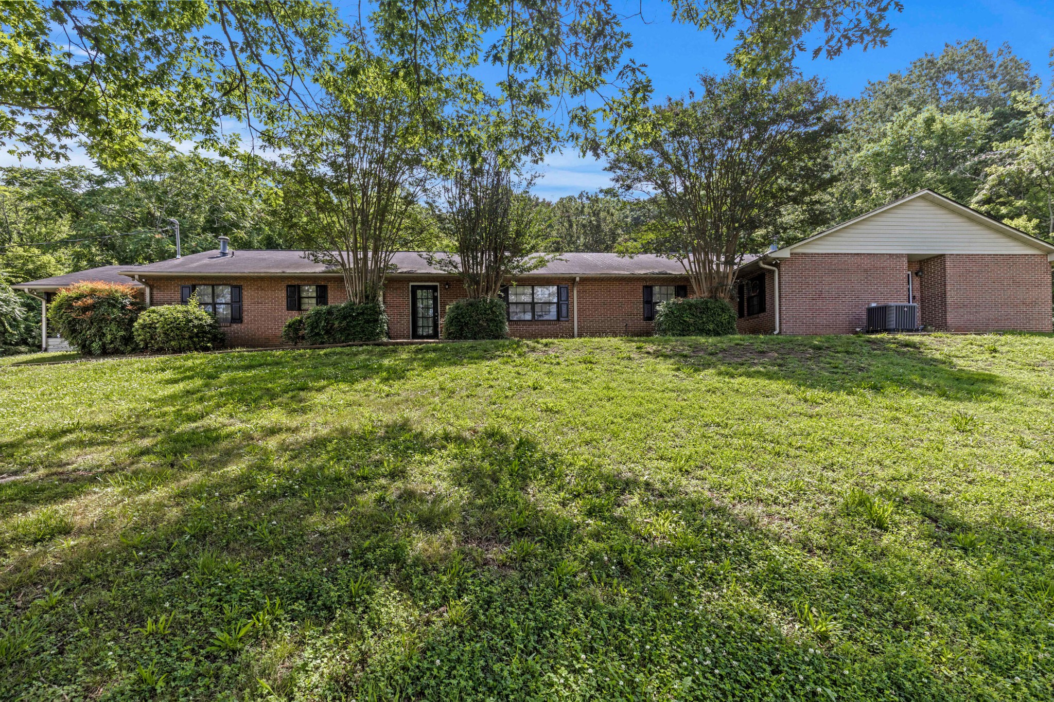 916920 Glenwood Drive Property Photo 6