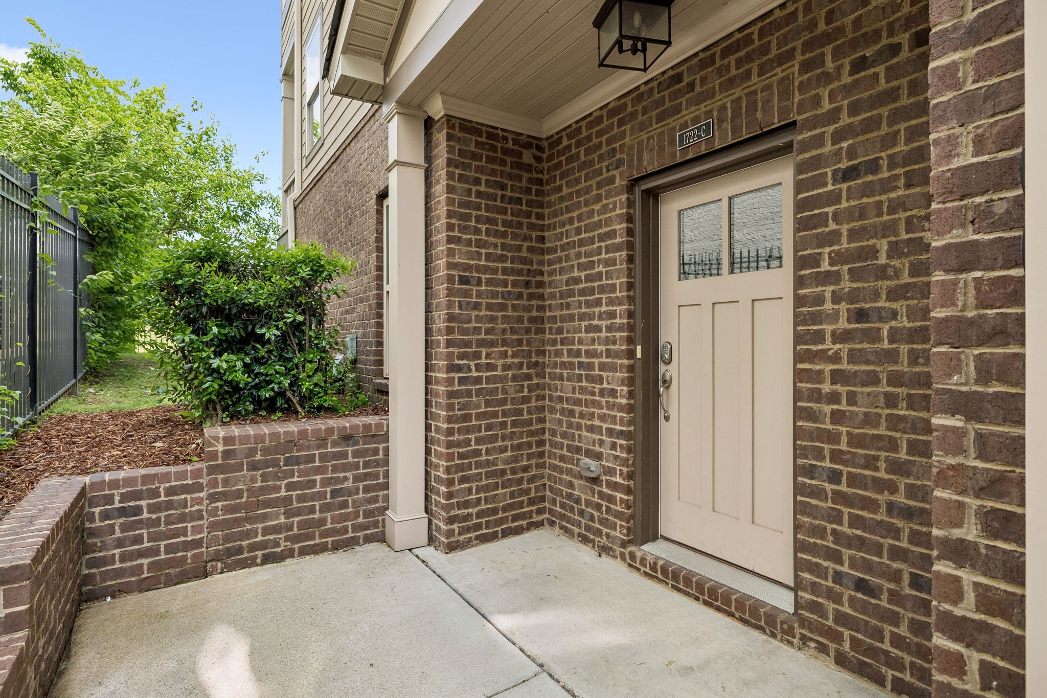 1722c 14th Ave, S Property Photo 12