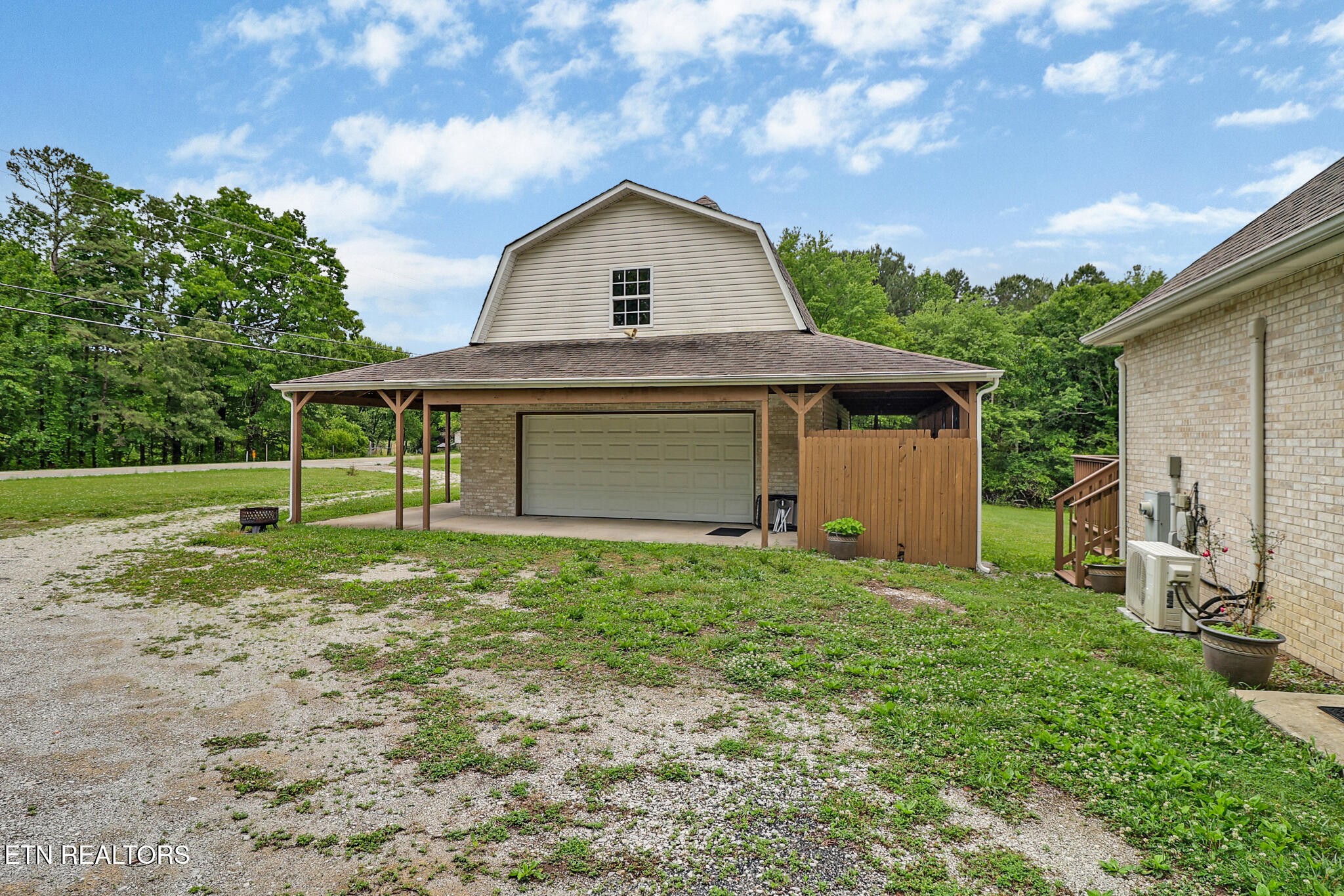 809 Buffalo Tr Property Photo 6