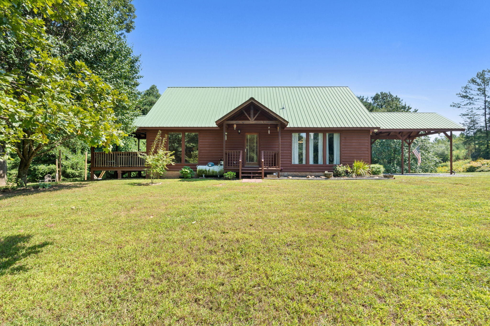 947 Belltown Road Property Photo 1